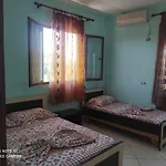 Dhoma Plazhi Tale - Vila Gega